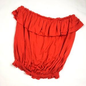 RED ORANGE STRAPLESS SHIRT WITH LAYERS IN A MEDIUM